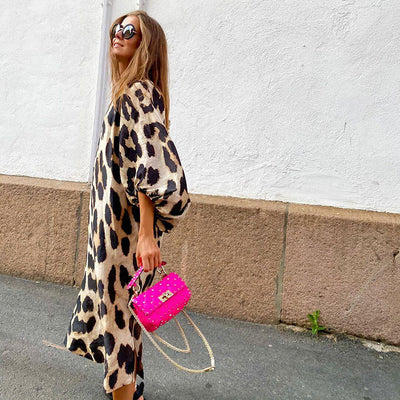 Anabelle – Bold Animal Print Midi Dress