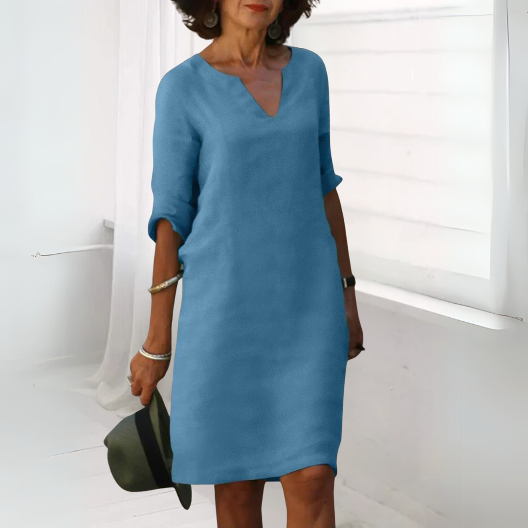 Clara - Elegant dress with V-neck
