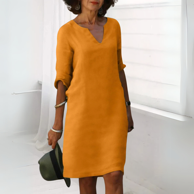 Clara - Elegant dress with V-neck