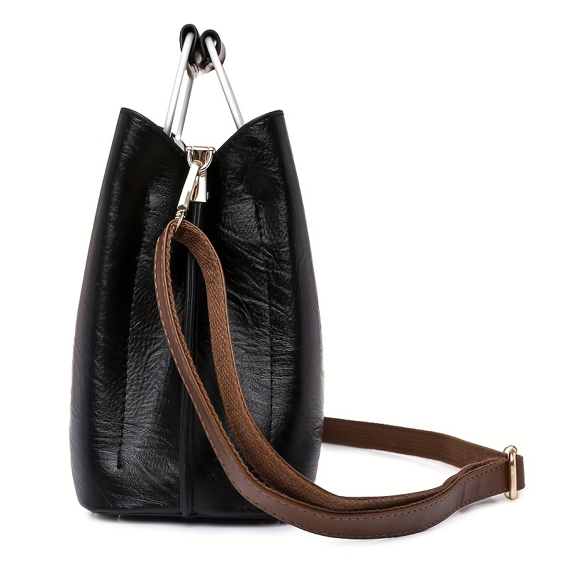 Layla – Structured Handbag with Metal Handle