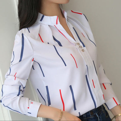 Kristine – Patterned Button-Up Blouse