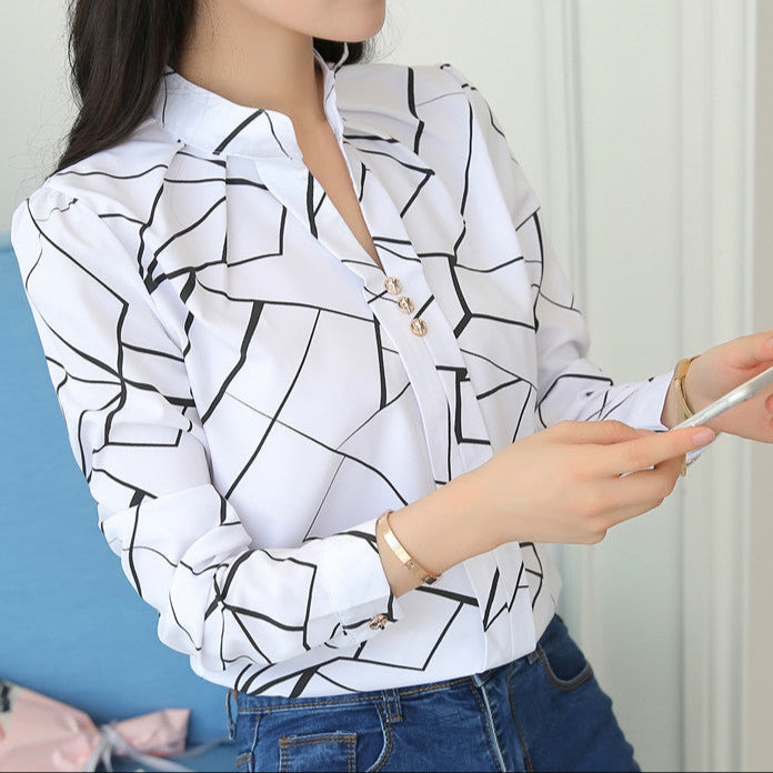 Kristine – Patterned Button-Up Blouse