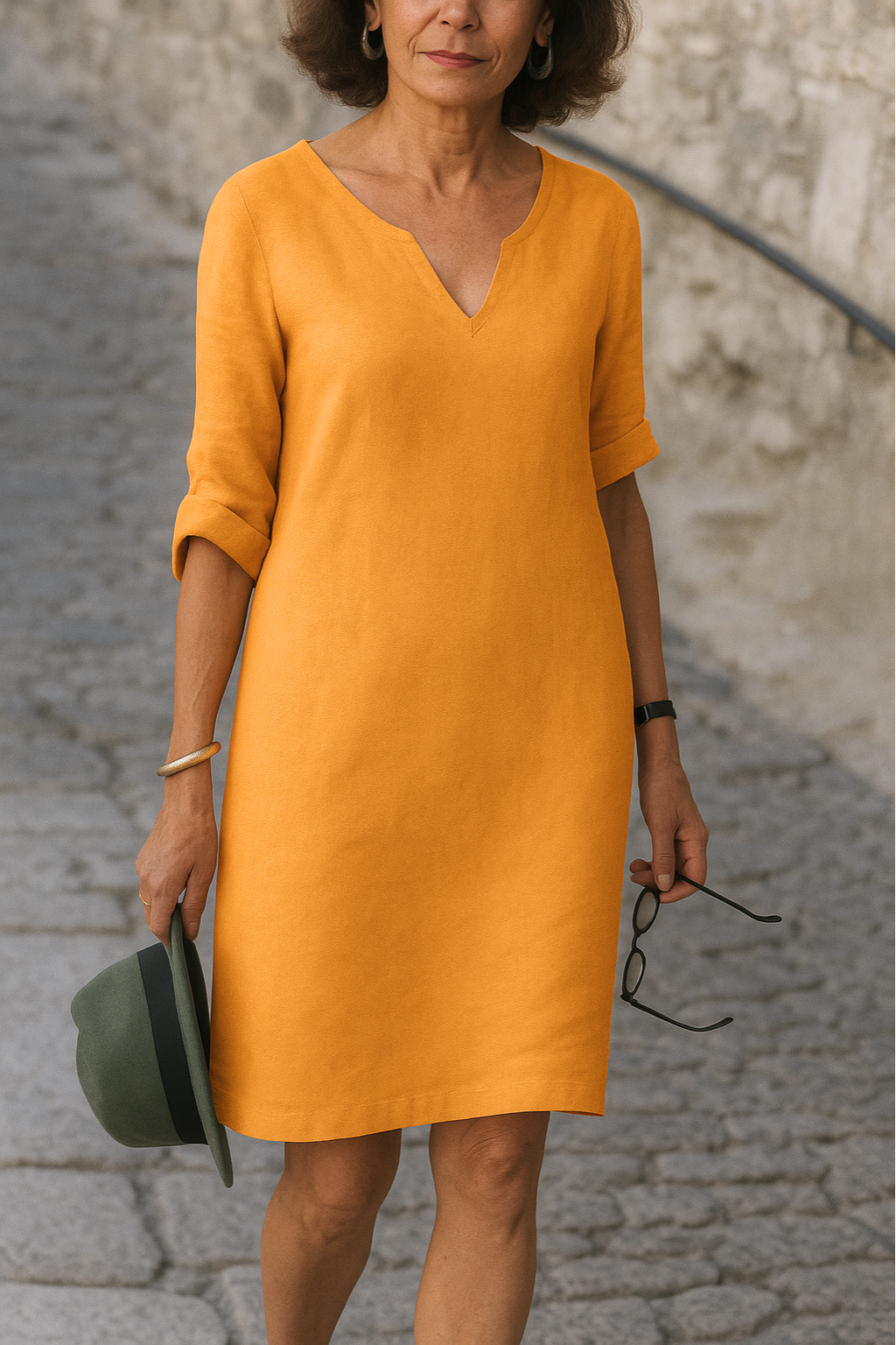 Lira – V-Neck Shift Dress