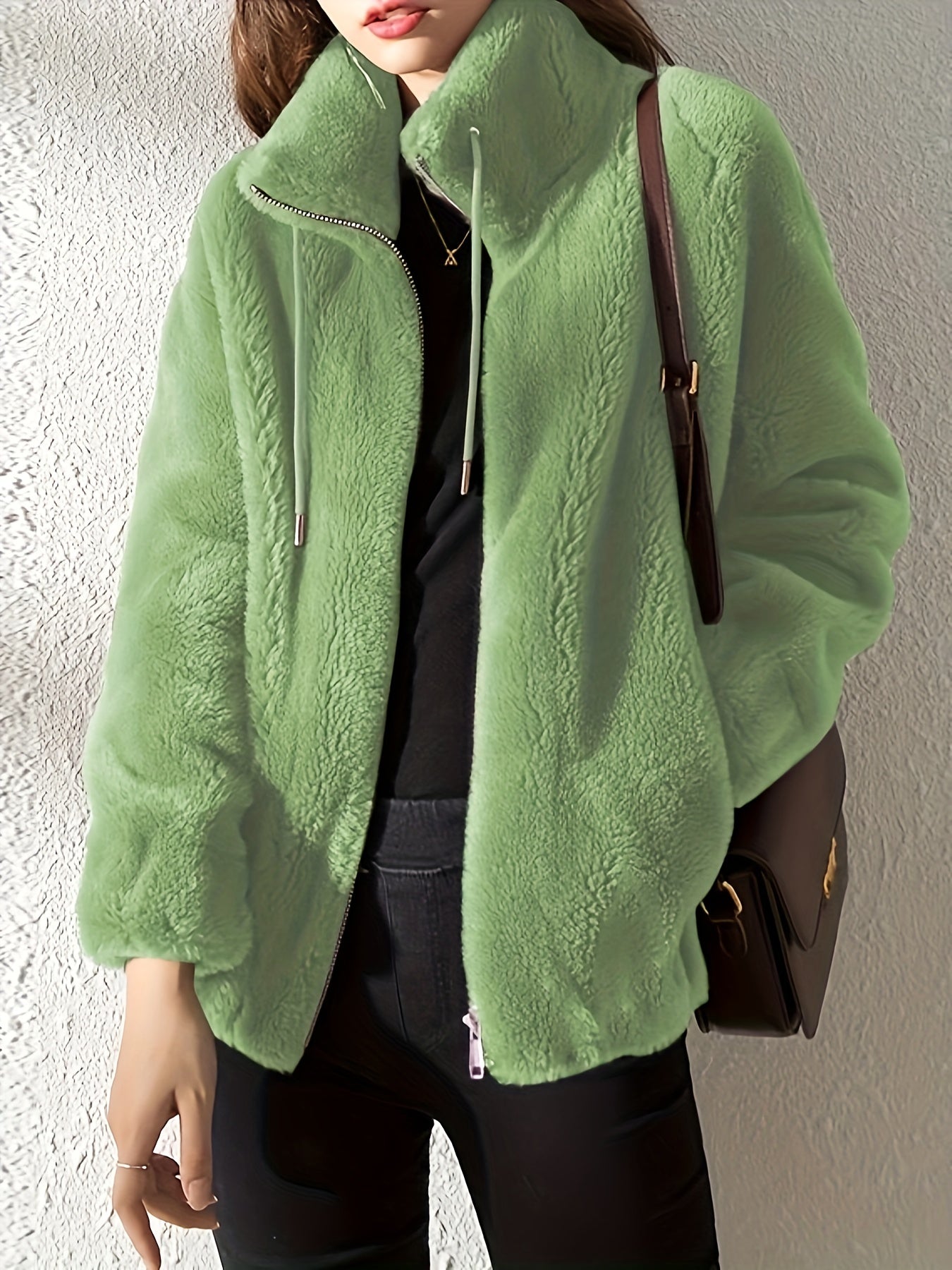 Ceri – Plush Textured Zip-Up Jacket