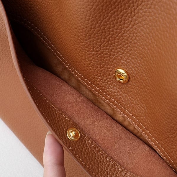 Classic Leather Shoulder Bag