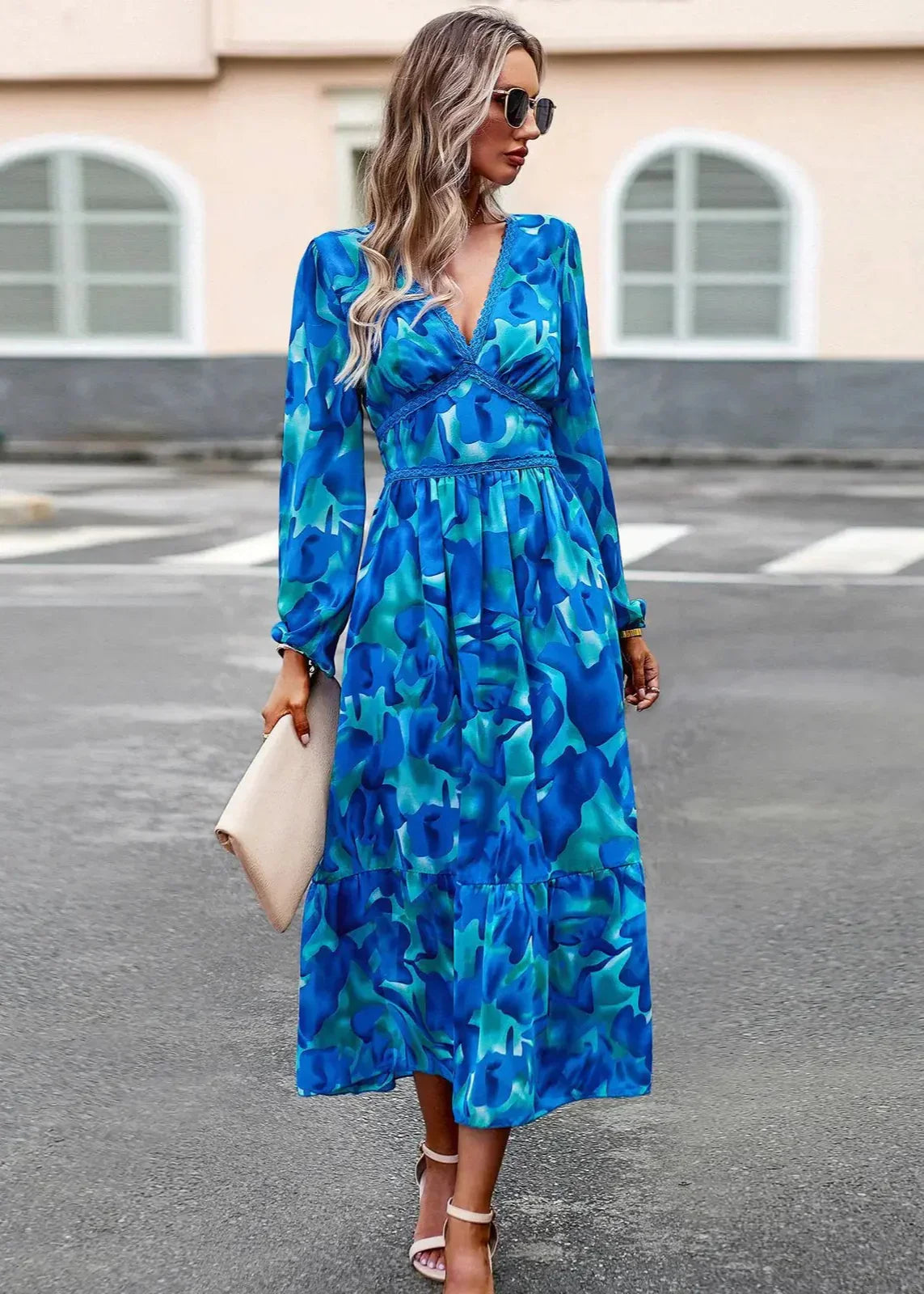 Cerys – Printed V-Neck Maxi Dress