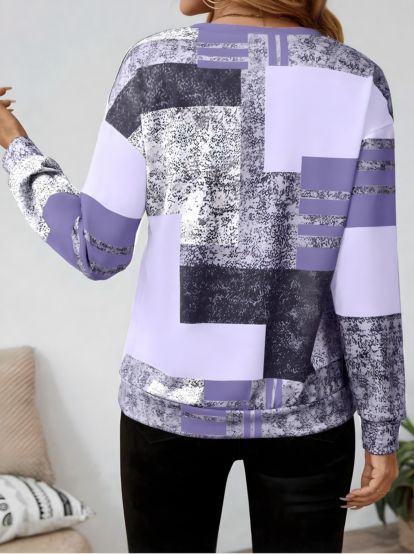 Oceane - Chic Vintage Sweatshirt