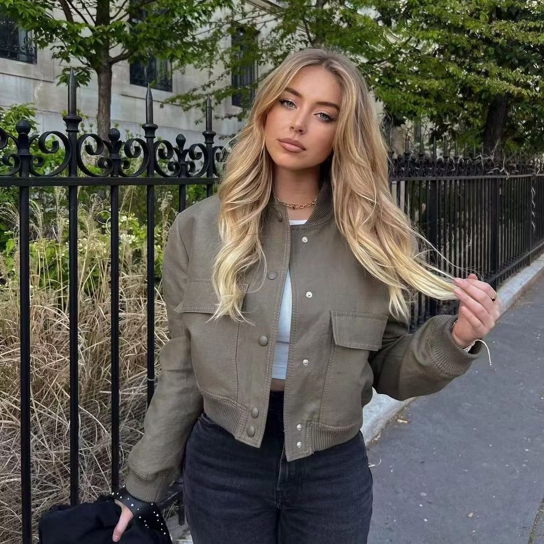 Miley – Cropped Utility Bomber Jacket