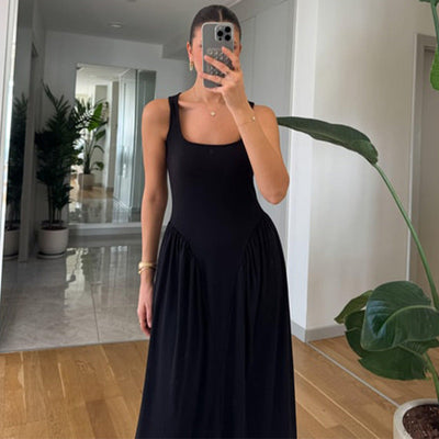 Delphine – Sculpted Flare Midi Dress