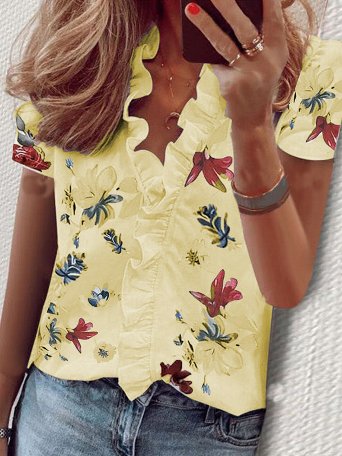 Lottie – Floral Ruffled V-Neck Short Sleeve Blouse