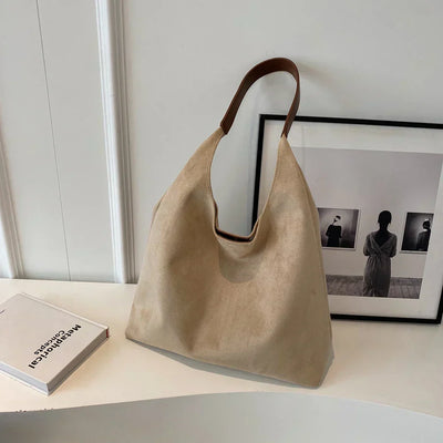 freja™ – Elegant, soft suede-style shoulder bag