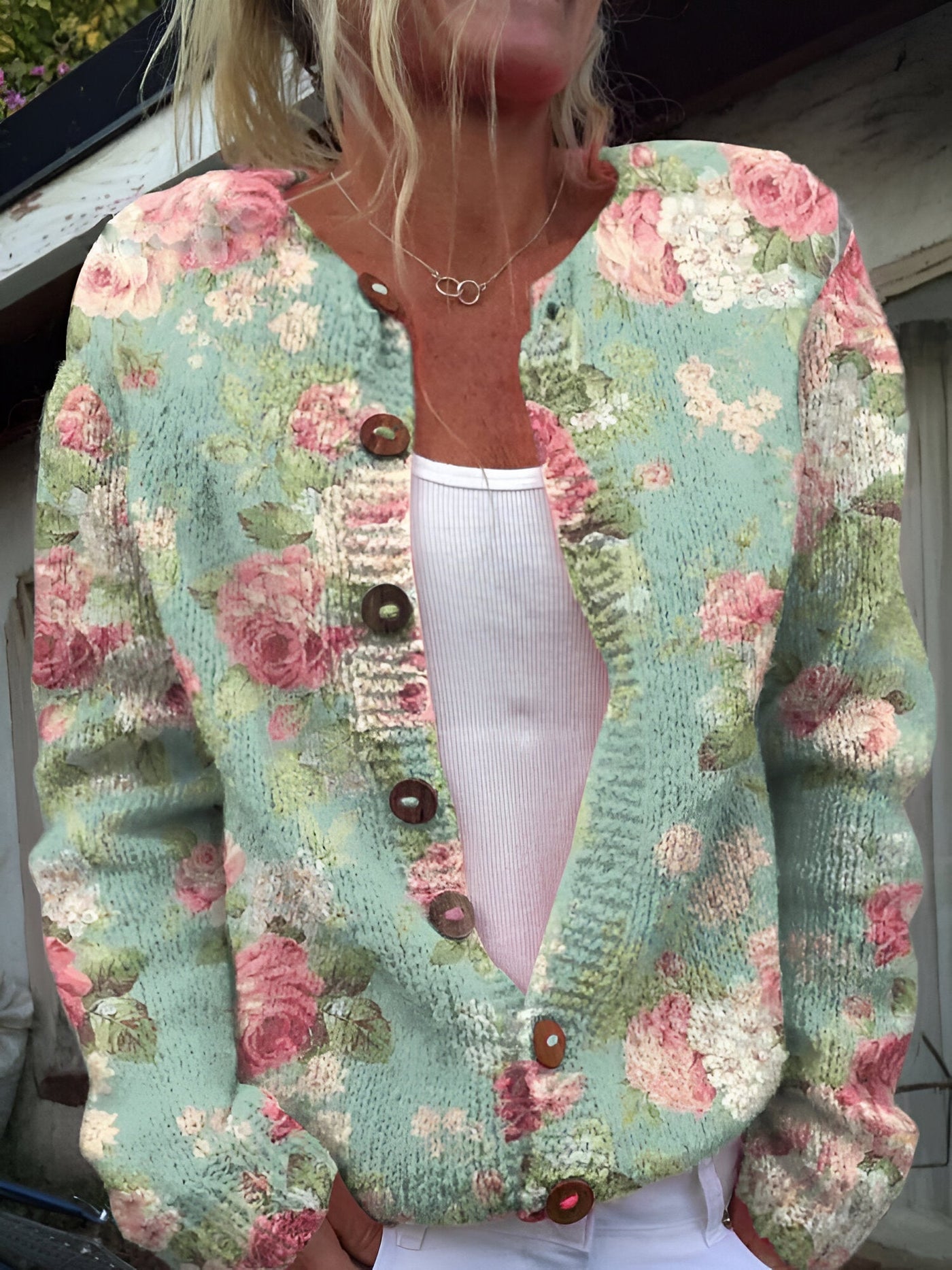 Layla – Floral Embroidered Cardigan