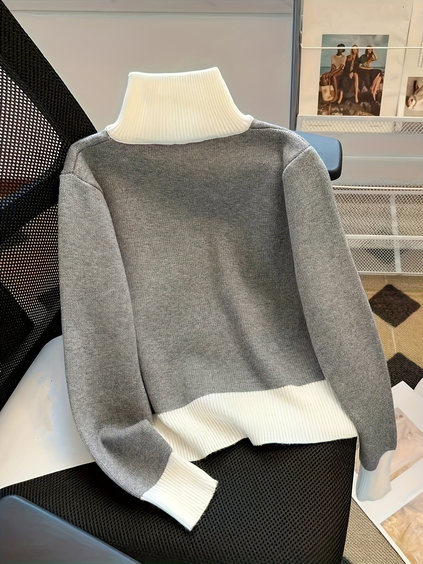 Caitlin – Zip-Up Ribbed Collar Jacket