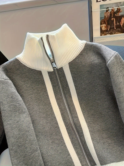 Caitlin – Zip-Up Ribbed Collar Jacket