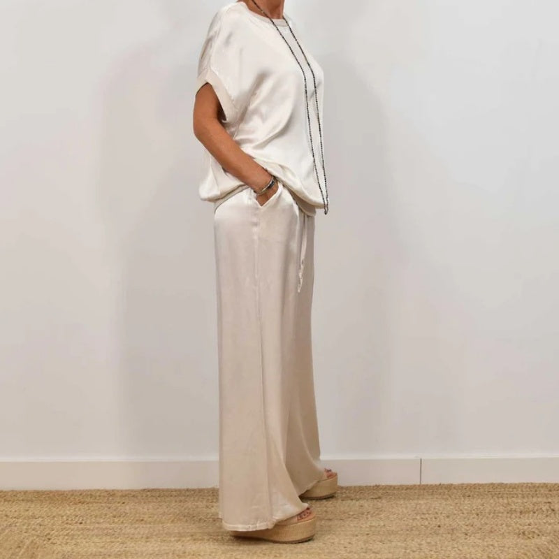 Carly – Relaxed Satin Lounge Set